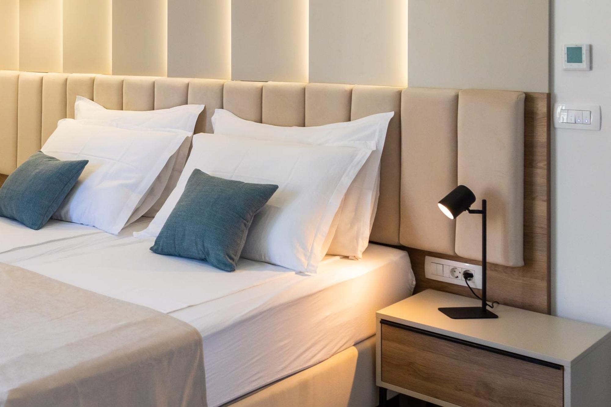 48 Rooms Σπλιτ Εξωτερικό φωτογραφία