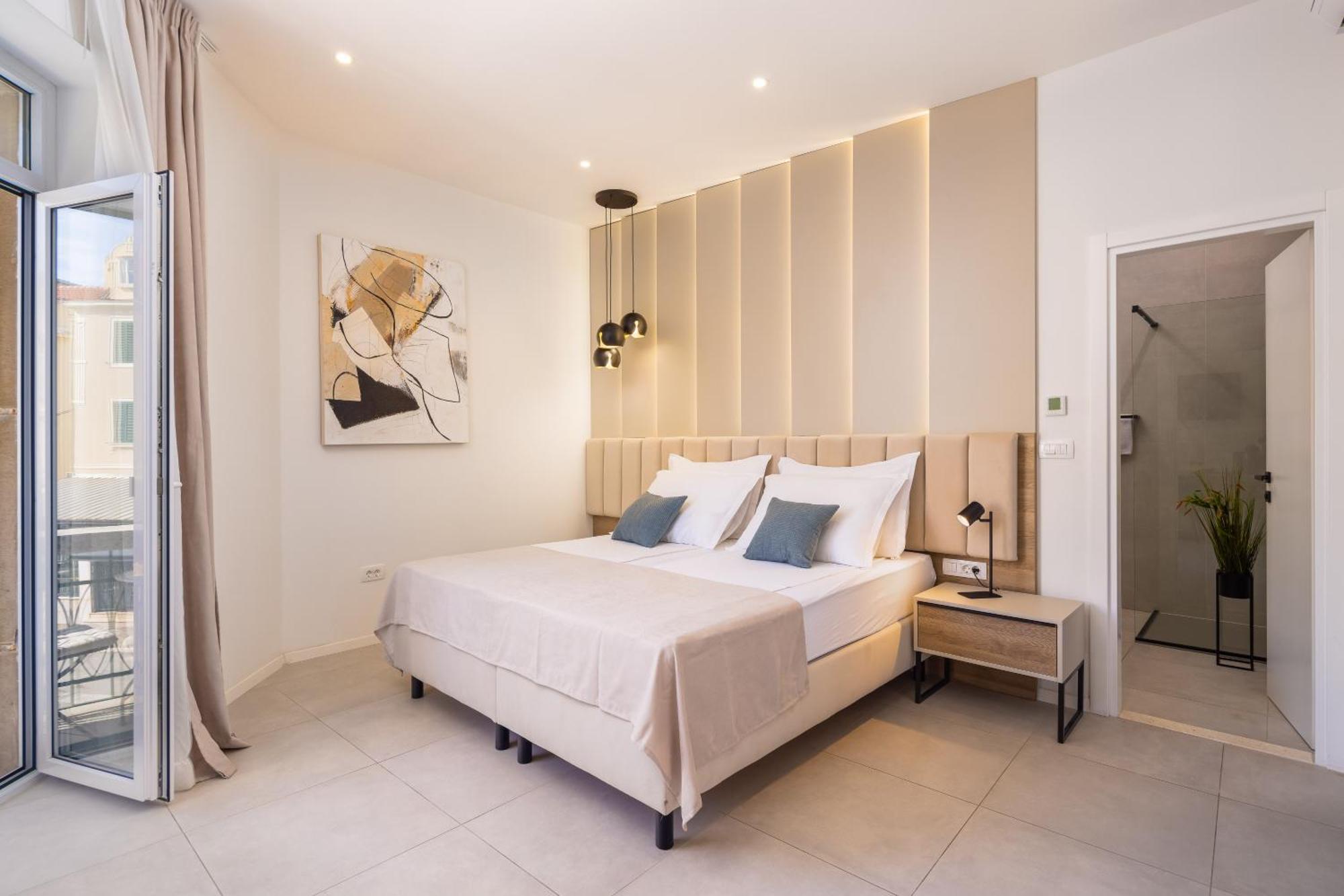 48 Rooms Σπλιτ Εξωτερικό φωτογραφία
