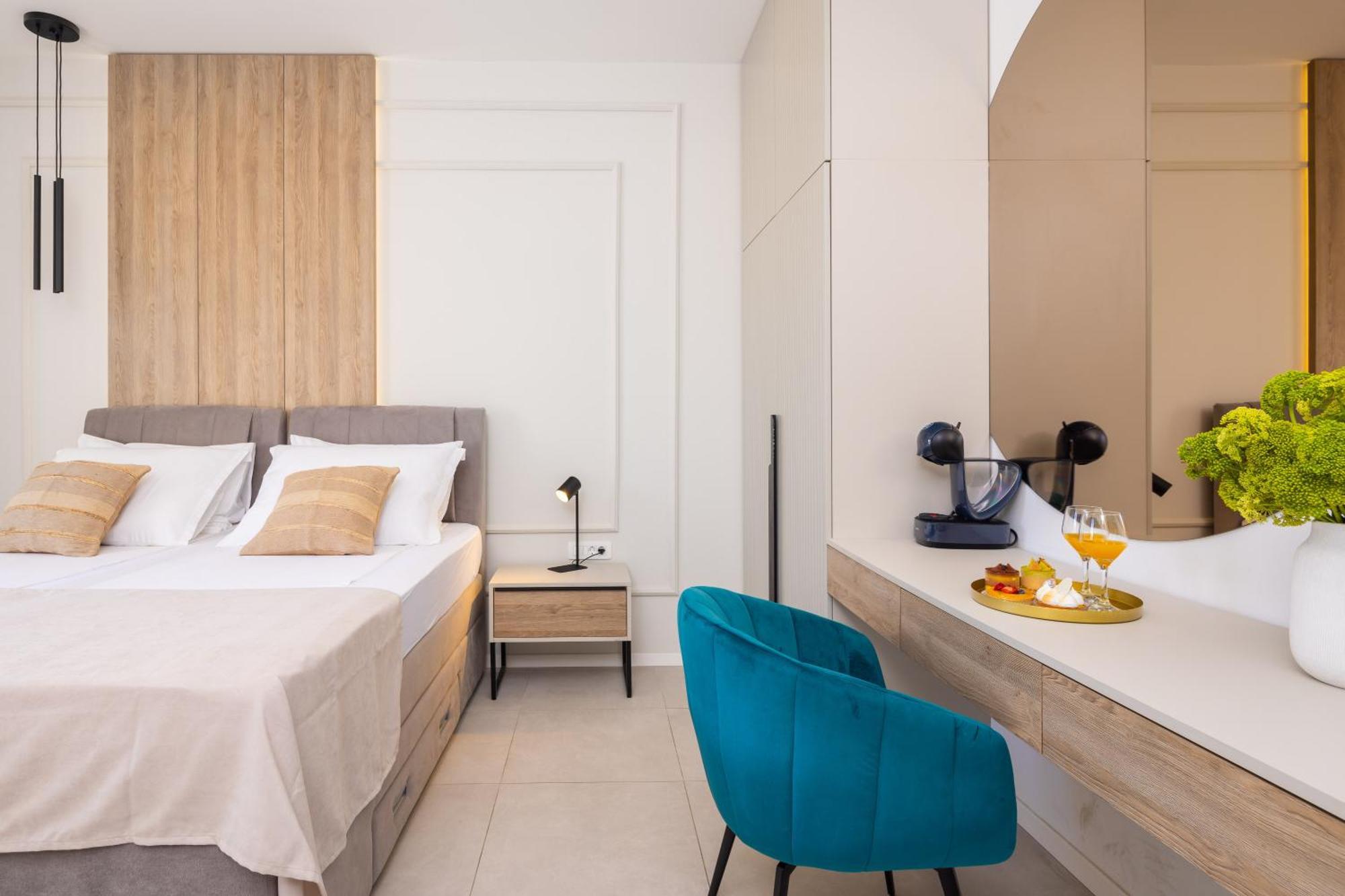 48 Rooms Σπλιτ Εξωτερικό φωτογραφία